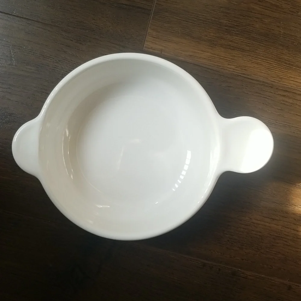 Large Pyrex grab n go bowl with lid - Picture 2 of 4